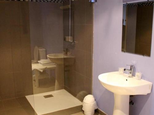 L'Etoile Hotel Grandvilliers  Bilik gambar